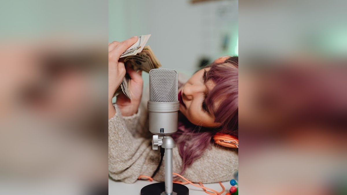 15 Side Hustle Ideas You Can Start While