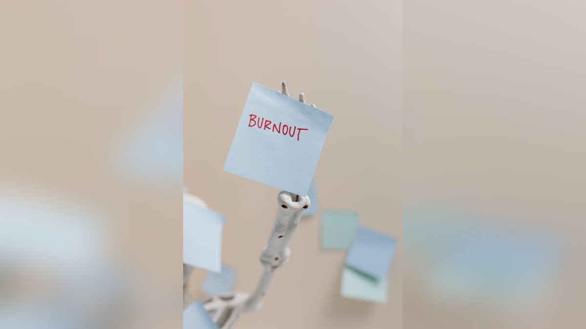 Workplace Burnout: How to Recognize the Signs